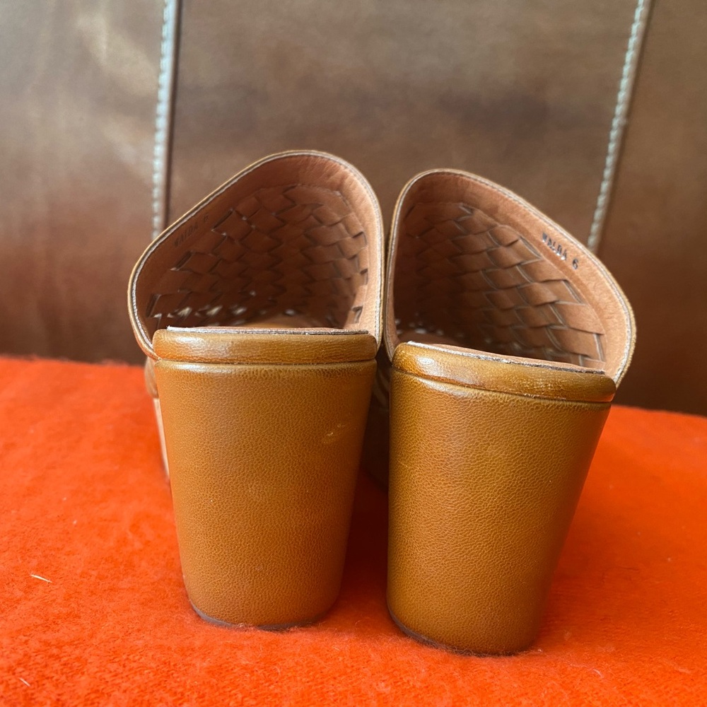 Chocolate Blu Walda Huarache platform slide-woven peep toe mule - Picture 5 of 5